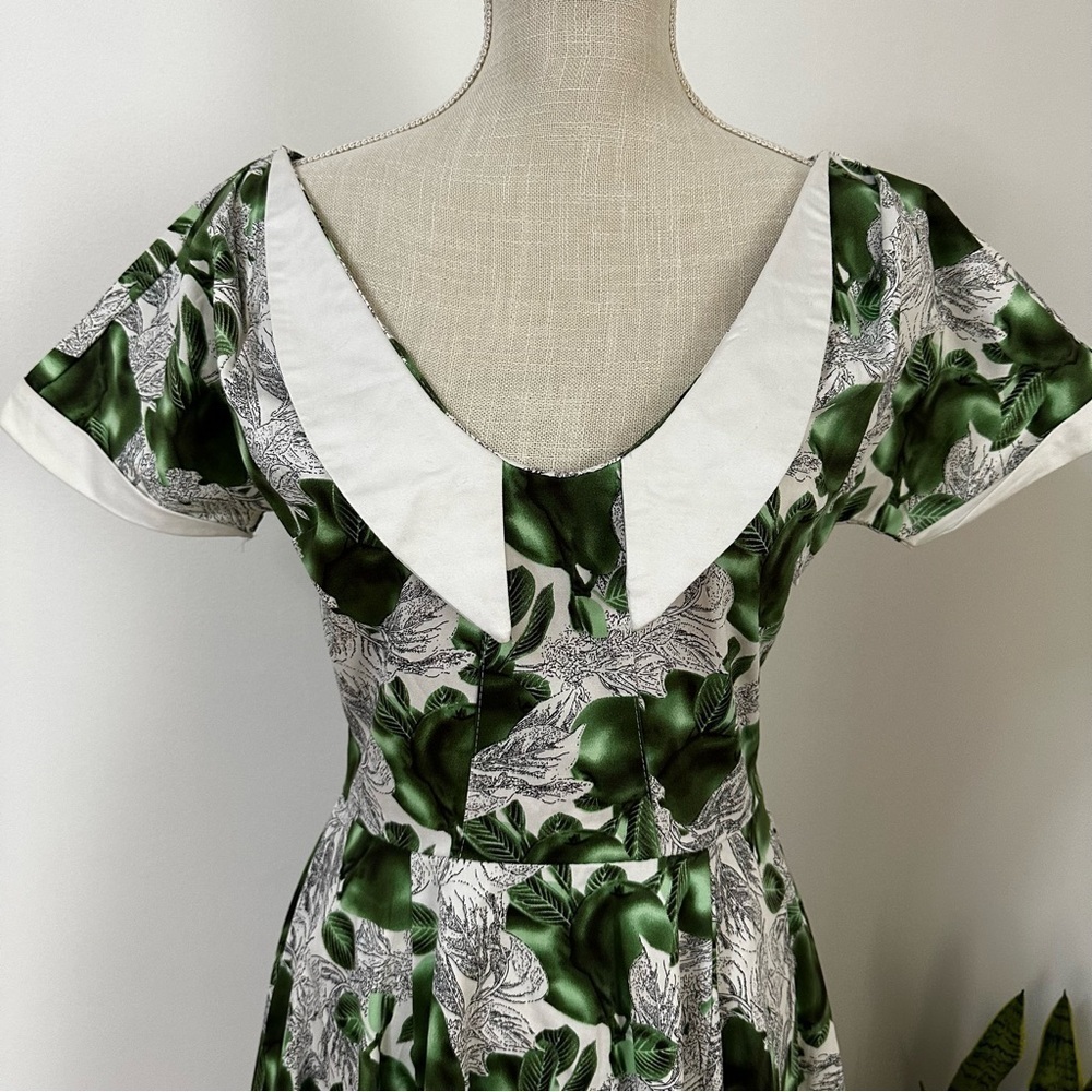 Hearts and Roses Retro Pin-up Rockabilly Green Dress Women’s Size 10 - Picture 2 of 13